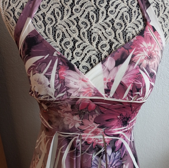 Y2k inspired flowy dress - Picture 2 of 4